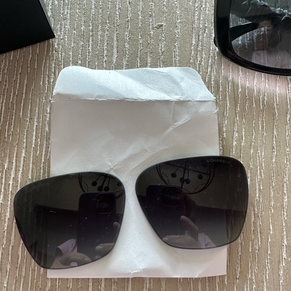 Chanel Sunglasses - Picture 7 of 8